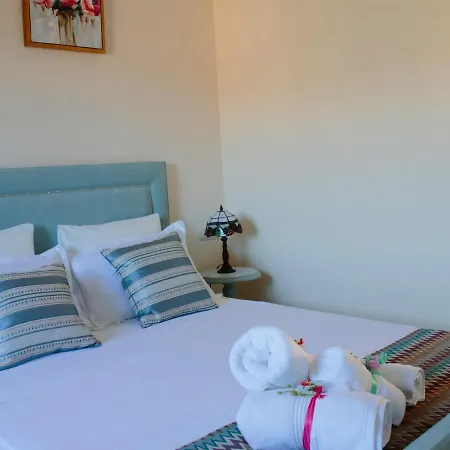 Elviria Pool, Gardens & 5-min Walk To The *