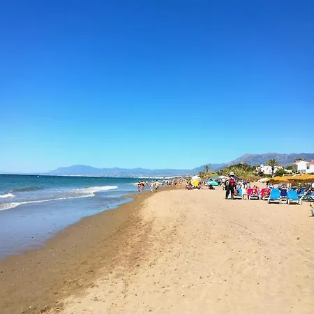 Elviria Pool, Gardens & 5-min Walk To The